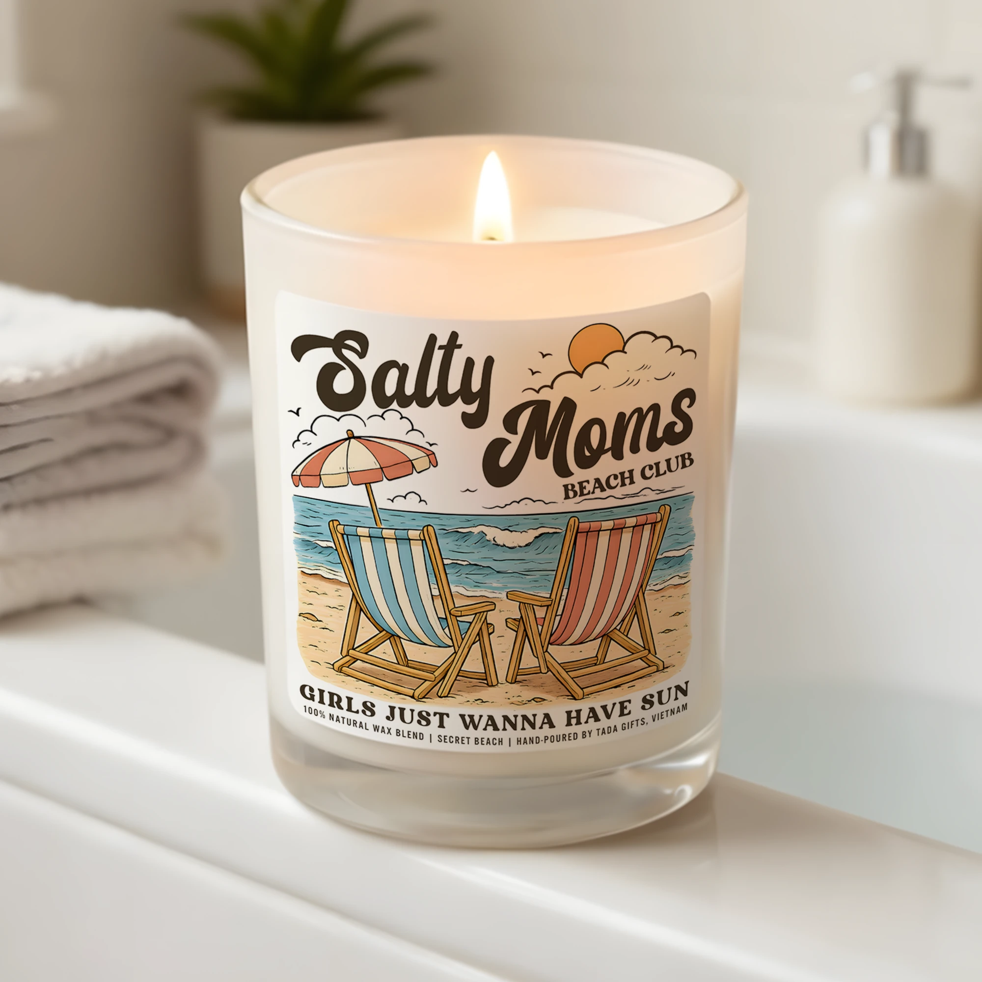 Salty Moms Beach Candle, Mothers Day Gifts for Mom, Personalized Photo Candle, Custom Name & Age, Mom Gift, Scented Soy Candle